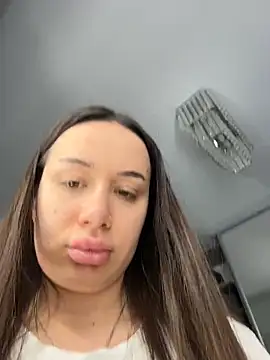 Snapshot of deliaroyal chatting on 02-06-26, 01:03 deliaroyal online show from 02-06-26, 01:03