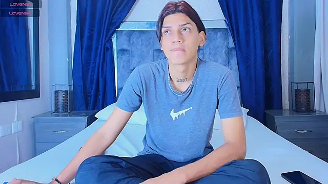 Snapshot of Samuelsince chatting on 01-22-25, 03:09 Samuelsince online show from 01-22-25, 03:09