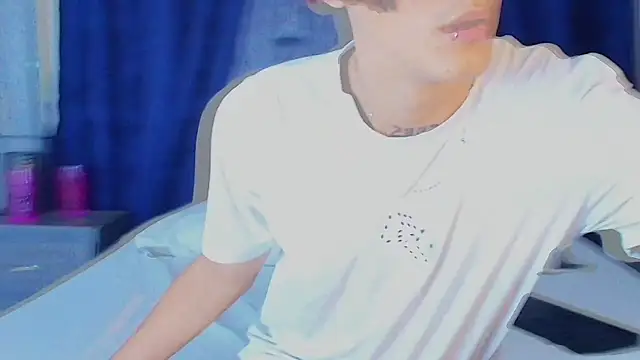 Snapshot of Samuelsince chatting on 01-23-25, 04:41 Samuelsince online show from 01-23-25, 04:41