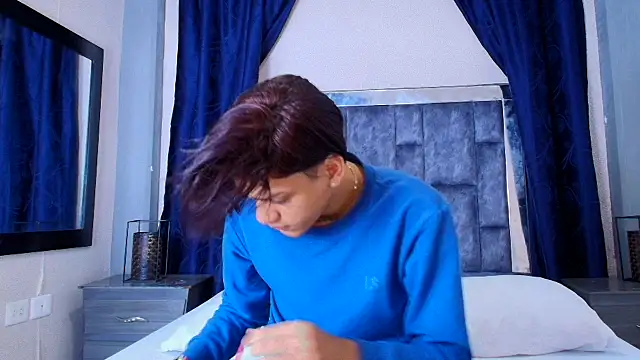 Snapshot of Samuelsince chatting on 01-25-25, 05:18 Samuelsince online show from 01-25-25, 05:18