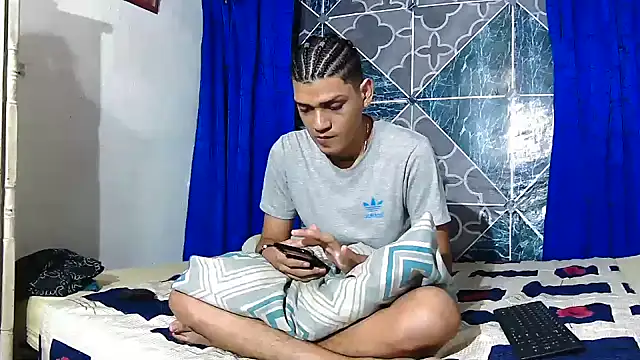 Snapshot of Samuelsince chatting on 09-16-25, 03:07 Samuelsince online show from 09-16-25, 03:07