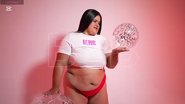 Snapshot of natalia_curvy1 chatting on 01-10-25, 05:56 natalia curvy1 online show from 01-10-25, 05:56