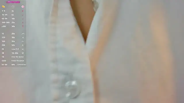 Snapshot of megan_cooper28 chatting on 12-15-24, 02:30 megan cooper28 online show from 12-15-24, 02:30