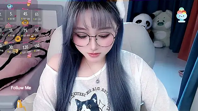 Snapshot of Sweet-18wanwan chatting on 01-13-25, 02:11 Sweet-18wanwan online show from 01-13-25, 02:11