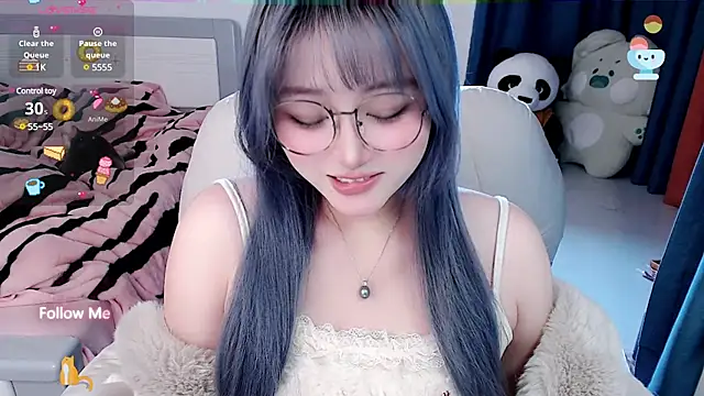 Snapshot of Sweet-18wanwan chatting on 01-18-25, 01:40 Sweet-18wanwan online show from 01-18-25, 01:40