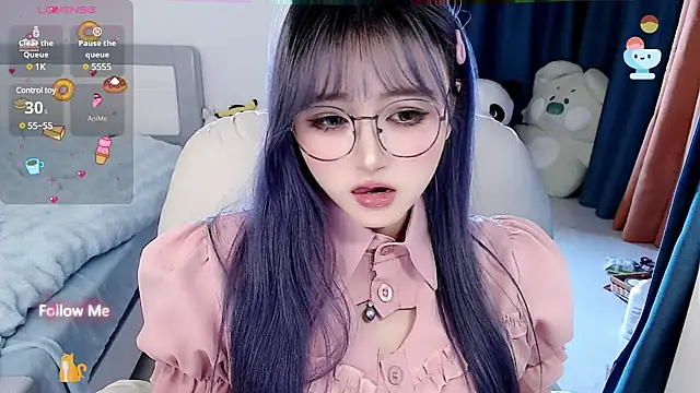 Snapshot of Sweet-18wanwan chatting on 02-15-25, 06:23 Sweet-18wanwan online show from 02-15-25, 06:23