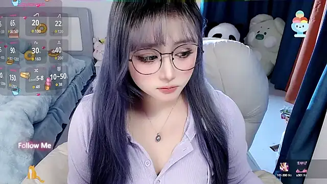 Snapshot of Sweet-18wanwan chatting on 02-18-25, 05:10 Sweet-18wanwan online show from 02-18-25, 05:10