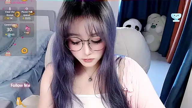 Snapshot of Sweet-18wanwan chatting on 03-08-25, 06:05 Sweet-18wanwan online show from 03-08-25, 06:05