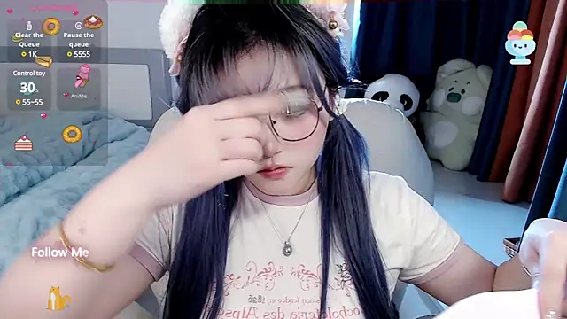 Snapshot of Sweet-18wanwan chatting on 03-11-25, 07:47 Sweet-18wanwan online show from 03-11-25, 07:47