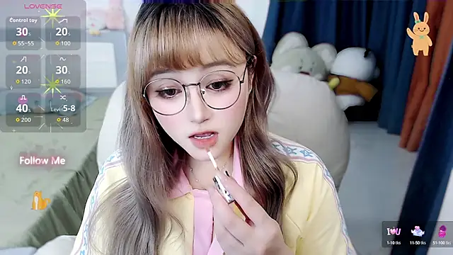 Snapshot of Sweet-18wanwan chatting on 09-10-25, 04:07 Sweet-18wanwan online show from 09-10-25, 04:07