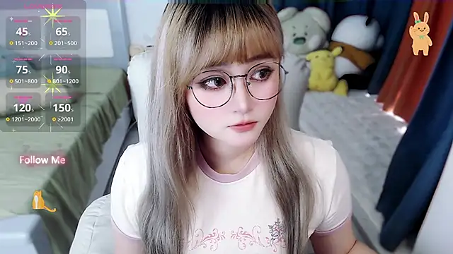 Snapshot of Sweet-18wanwan chatting on 09-26-25, 03:32 Sweet-18wanwan online show from 09-26-25, 03:32