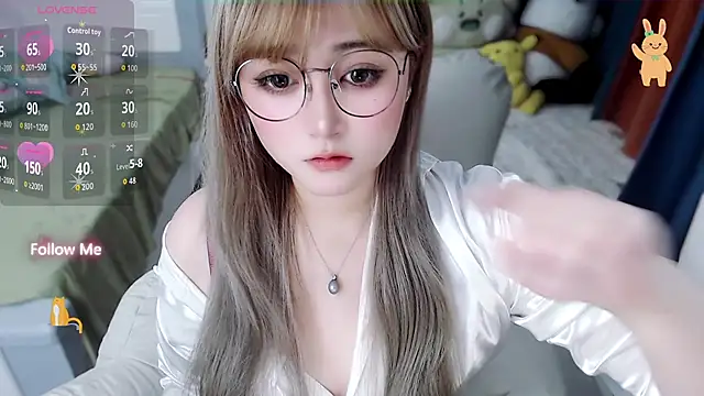 Snapshot of Sweet-18wanwan chatting on 09-29-25, 12:43 Sweet-18wanwan online show from 09-29-25, 12:43