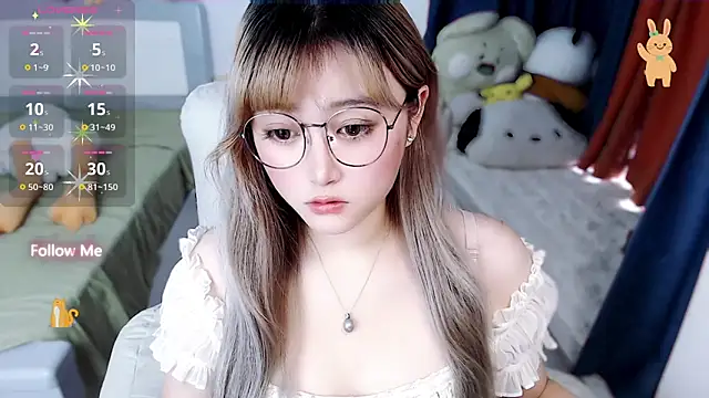 Snapshot of Sweet-18wanwan chatting on 10-18-25, 04:37 Sweet-18wanwan online show from 10-18-25, 04:37