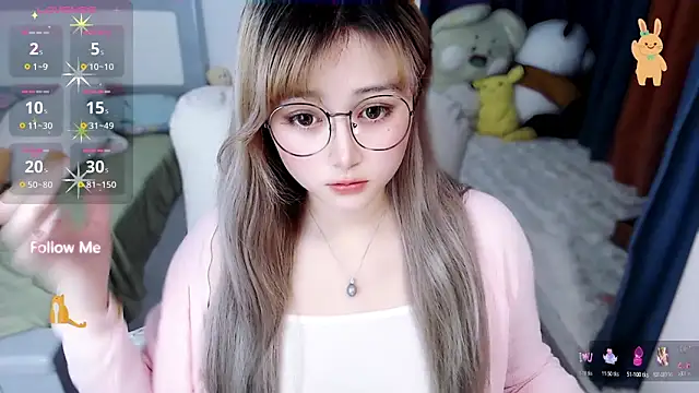 Snapshot of Sweet-18wanwan chatting on 10-19-25, 05:13 Sweet-18wanwan online show from 10-19-25, 05:13