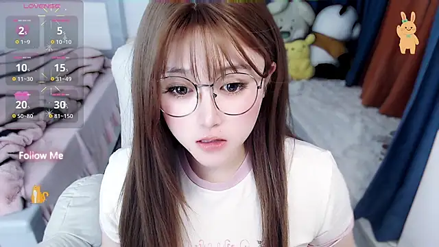 Snapshot of Sweet-18wanwan chatting on 11-24-25, 01:44 Sweet-18wanwan online show from 11-24-25, 01:44