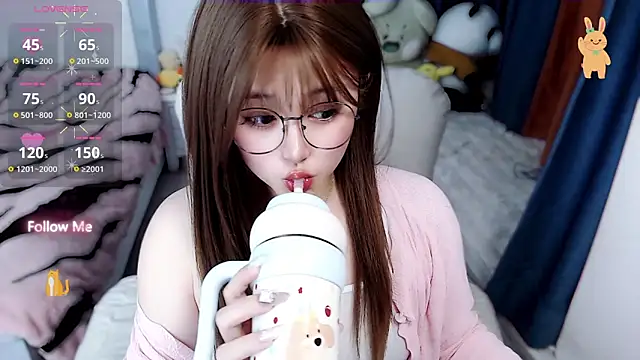 Snapshot of Sweet-18wanwan chatting on 12-01-25, 01:27 Sweet-18wanwan online show from 12-01-25, 01:27