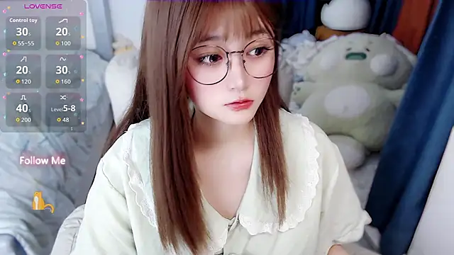 Snapshot of Sweet-18wanwan chatting on 04-07-26, 04:07 Sweet-18wanwan online show from 04-07-26, 04:07