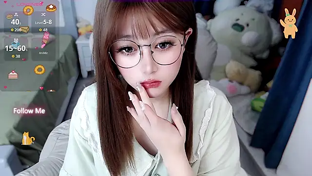 Snapshot of Sweet-18wanwan chatting on 04-28-26, 05:29 Sweet-18wanwan online show from 04-28-26, 05:29