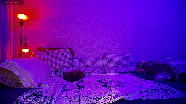 Snapshot of SandraBoyl chatting on 12-10-24, 02:16 SandraBoyl online show from 12-10-24, 02:16