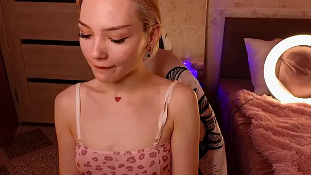 Snapshot of SandraBoyl chatting on 01-05-25, 07:17 SandraBoyl online show from 01-05-25, 07:17