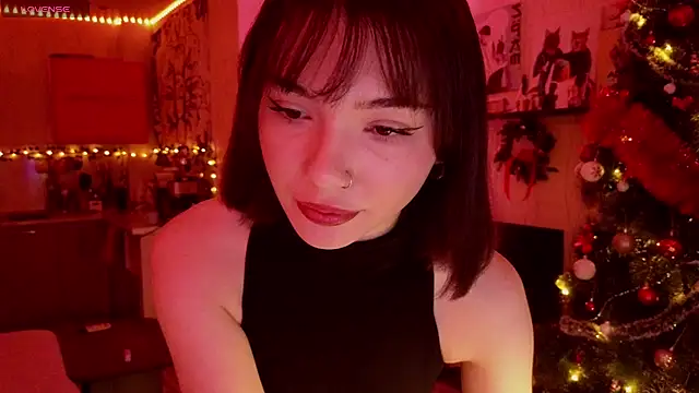 Snapshot of SandraBoyl chatting on 01-13-26, 01:44 SandraBoyl online show from 01-13-26, 01:44