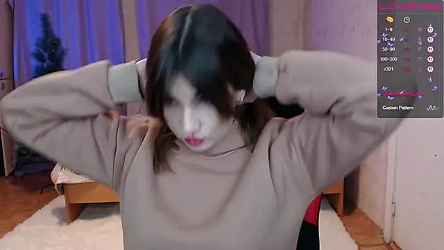 Daniela Cooperr online show from 12-15-25, 06:23