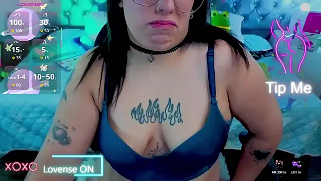 Snapshot of NatalieHarris chatting on 01-11-26, 07:41 NatalieHarris online show from 01-11-26, 07:41