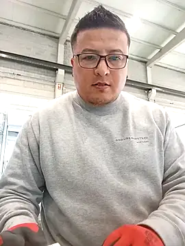 Snapshot of LusoCol chatting on 03-31-26, 12:05 LusoCol online show from 03-31-26, 12:05