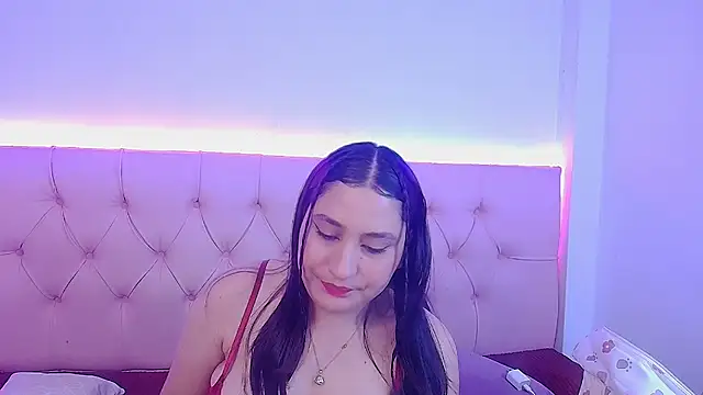 Snapshot of Little_Cuttie_ chatting on 01-25-25, 03:51 Little Cuttie online show from 01-25-25, 03:51