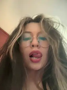 marie2  online show from 01-23-25, 03:54