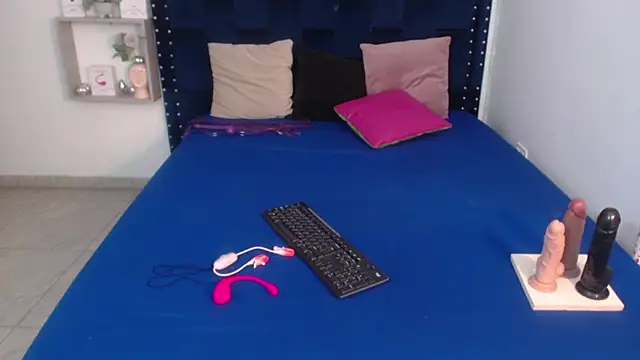 SaraApril 1 online show from 02-05-25, 08:14