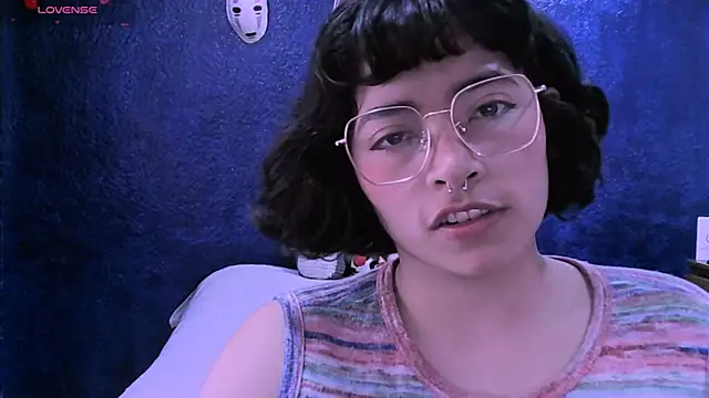 Snapshot of NinaYellow chatting on 12-02-24, 02:08 NinaYellow online show from 12-02-24, 02:08