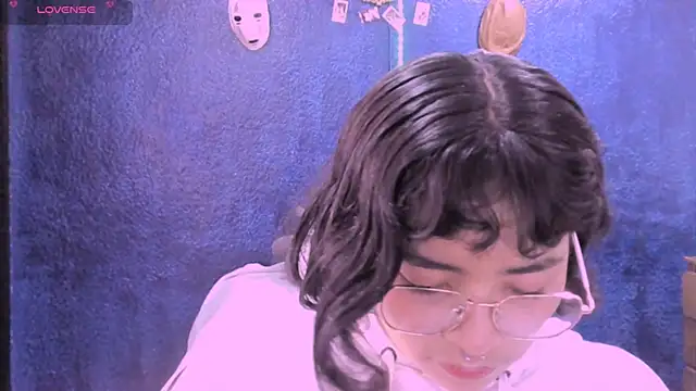 Snapshot of NinaYellow chatting on 12-09-24, 03:22 NinaYellow online show from 12-09-24, 03:22