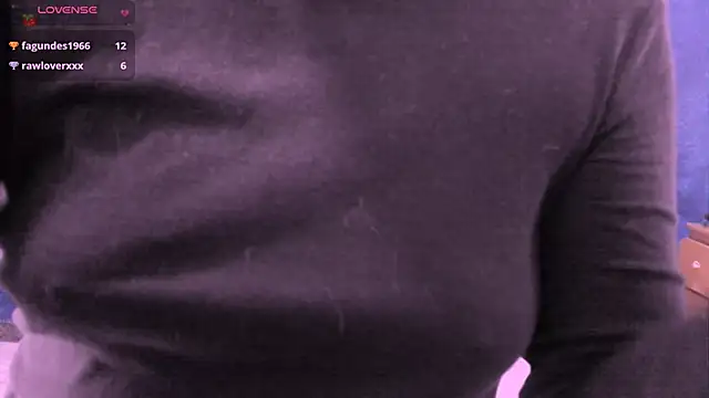 Snapshot of NinaYellow chatting on 02-18-25, 04:16 NinaYellow online show from 02-18-25, 04:16