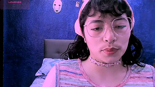 Snapshot of NinaYellow chatting on 09-23-25, 12:52 NinaYellow online show from 09-23-25, 12:52