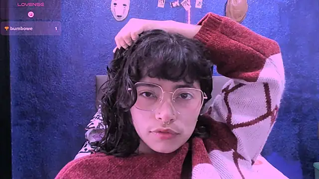 Snapshot of NinaYellow chatting on 10-13-25, 04:40 NinaYellow online show from 10-13-25, 04:40