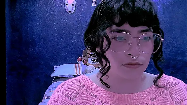 Snapshot of NinaYellow chatting on 03-16-26, 01:04 NinaYellow online show from 03-16-26, 01:04