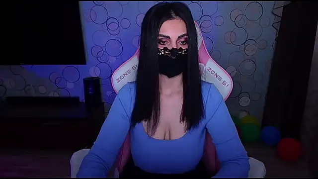 Snapshot of __Yasmina__ chatting on 04-05-26, 04:53 Yasmina online show from 04-05-26, 04:53