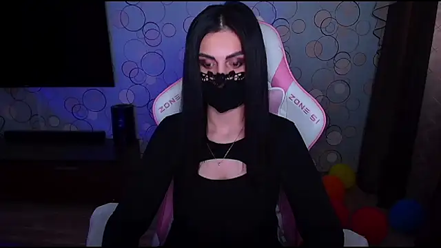 Snapshot of __Yasmina__ chatting on 04-07-26, 04:57 Yasmina online show from 04-07-26, 04:57
