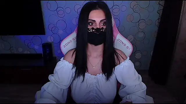 Snapshot of __Yasmina__ chatting on 05-29-26, 05:16 Yasmina online show from 05-29-26, 05:16