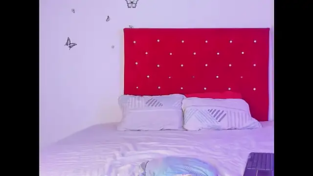 Snapshot of ValeriaRioz chatting on 02-03-25, 01:08 ValeriaRioz online show from 02-03-25, 01:08