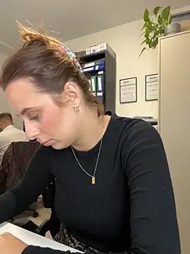 Hii Lolla online show from 10-14-25, 06:03