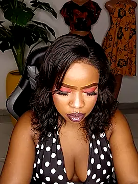 rosey cheeks online show from 04-29-26, 11:11