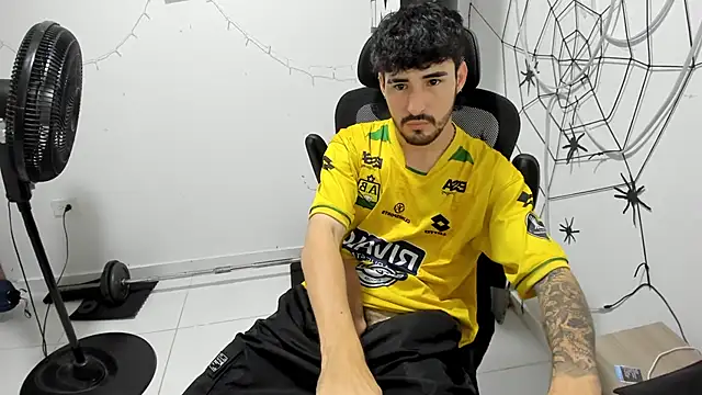 DmitriSanders online show from 02-22-26, 04:24