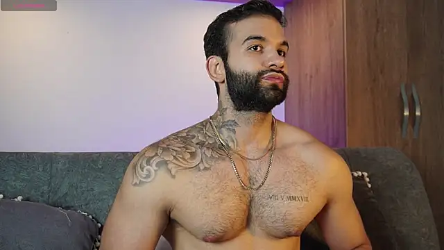 Snapshot of MarkHazze chatting on 10-25-25, 10:37 MarkHazze online show from 10-25-25, 10:37