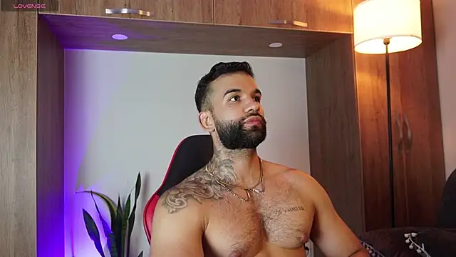 Snapshot of MarkHazze chatting on 11-10-25, 12:09 MarkHazze online show from 11-10-25, 12:09