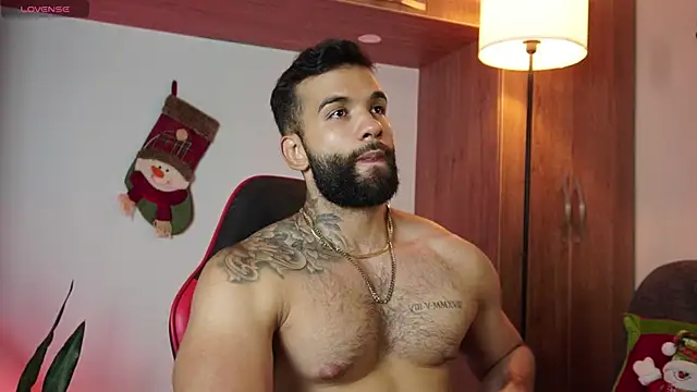 Snapshot of MarkHazze chatting on 12-05-25, 12:08 MarkHazze online show from 12-05-25, 12:08