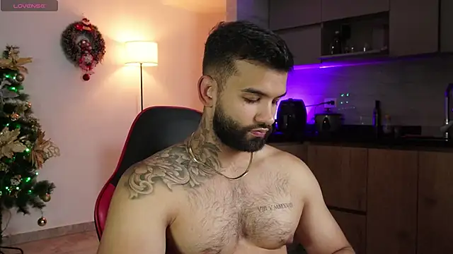 Snapshot of MarkHazze chatting on 12-23-25, 12:08 MarkHazze online show from 12-23-25, 12:08