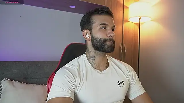 Snapshot of MarkHazze chatting on 03-07-26, 11:24 MarkHazze online show from 03-07-26, 11:24