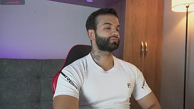 Snapshot of MarkHazze chatting on 03-13-26, 01:12 MarkHazze online show from 03-13-26, 01:12